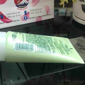 Sữa rửa mặt trà xanh Rohto