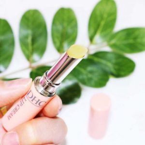 Son dưỡng DHC không màu review