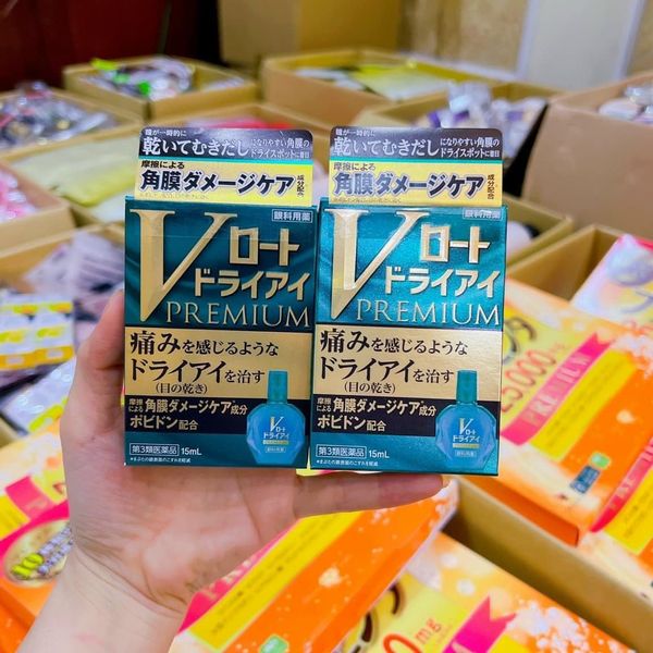 Nhỏ mắt Rohto V Premium xanh lá