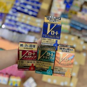 Nhỏ mắt Rohto V Premium có mấy loại?
