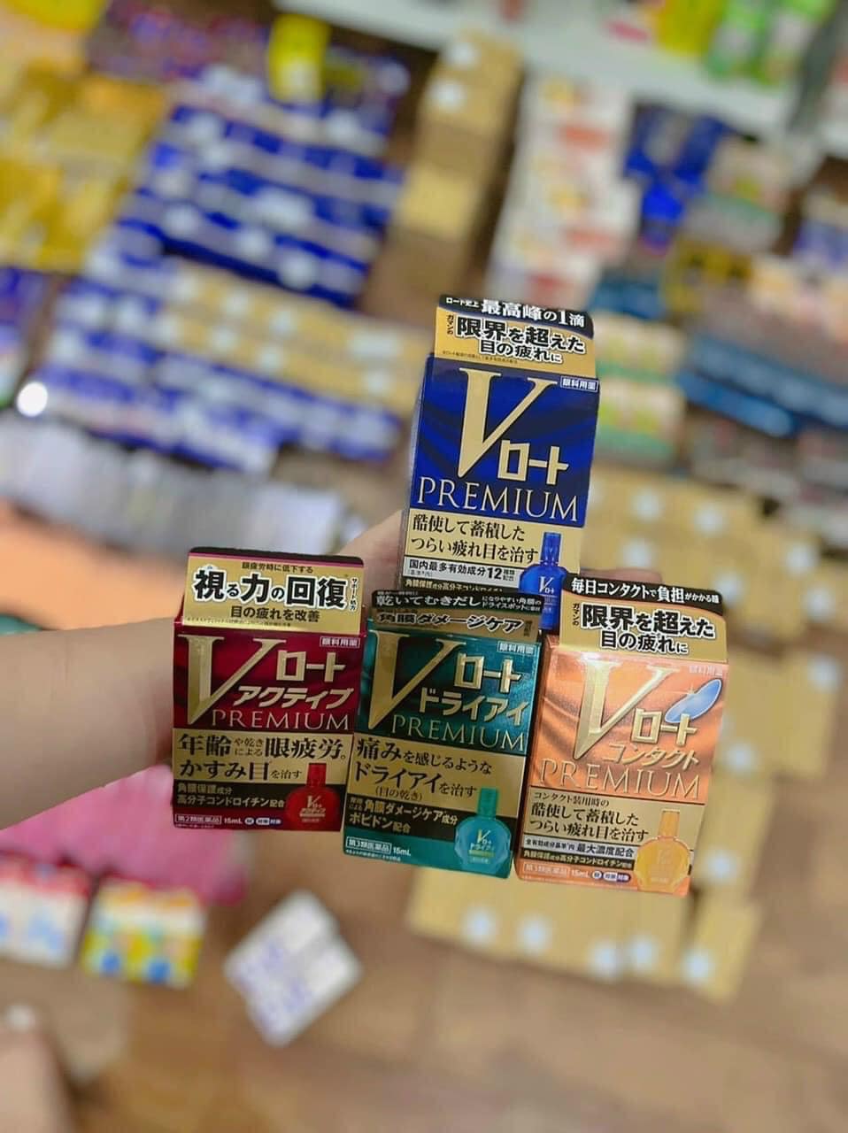 Nhỏ mắt Rohto V Premium có mấy loại?