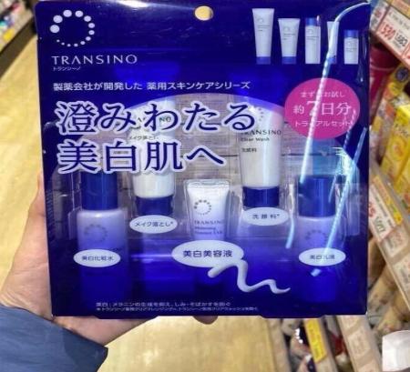 Set mini Transino trị nám có mấy loại?