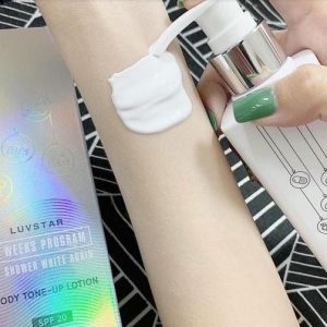 Thành phần của sữa dưỡng thể truyền trắng Luvstar Body Tone Up Lotion