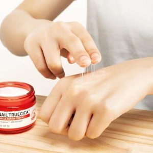 Công dụng của kem dưỡng Some By Mi màu đỏ