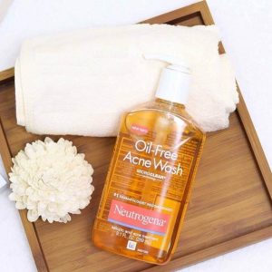 Sữa Rữa Mặt Kiềm Dầu Neutrogena Oil Free Acne Wash 150ml - Ảnh 2