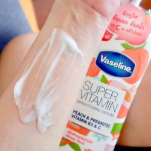 Dưỡng thể Vaseline trắng da REVIEW