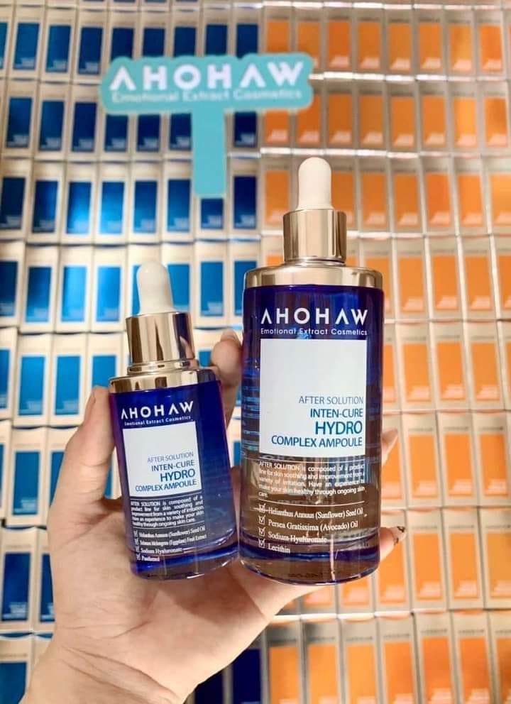 Cure Hydro Complex Ampoule – chai màu xanh biển: thích hợp cho những cô nàng có làn da khô khi chứa hàm lượng lớn hyaluronic acid với khả năng siêu cấp nước cho làn da lúc nào cũng căng mọng, tràn đầy sức sống.