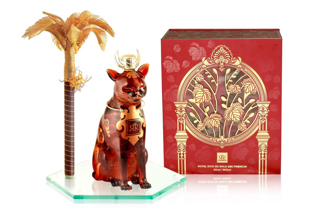 Rượu con mèo ngồi ROYAL RICH XO Gold 23K 750ml