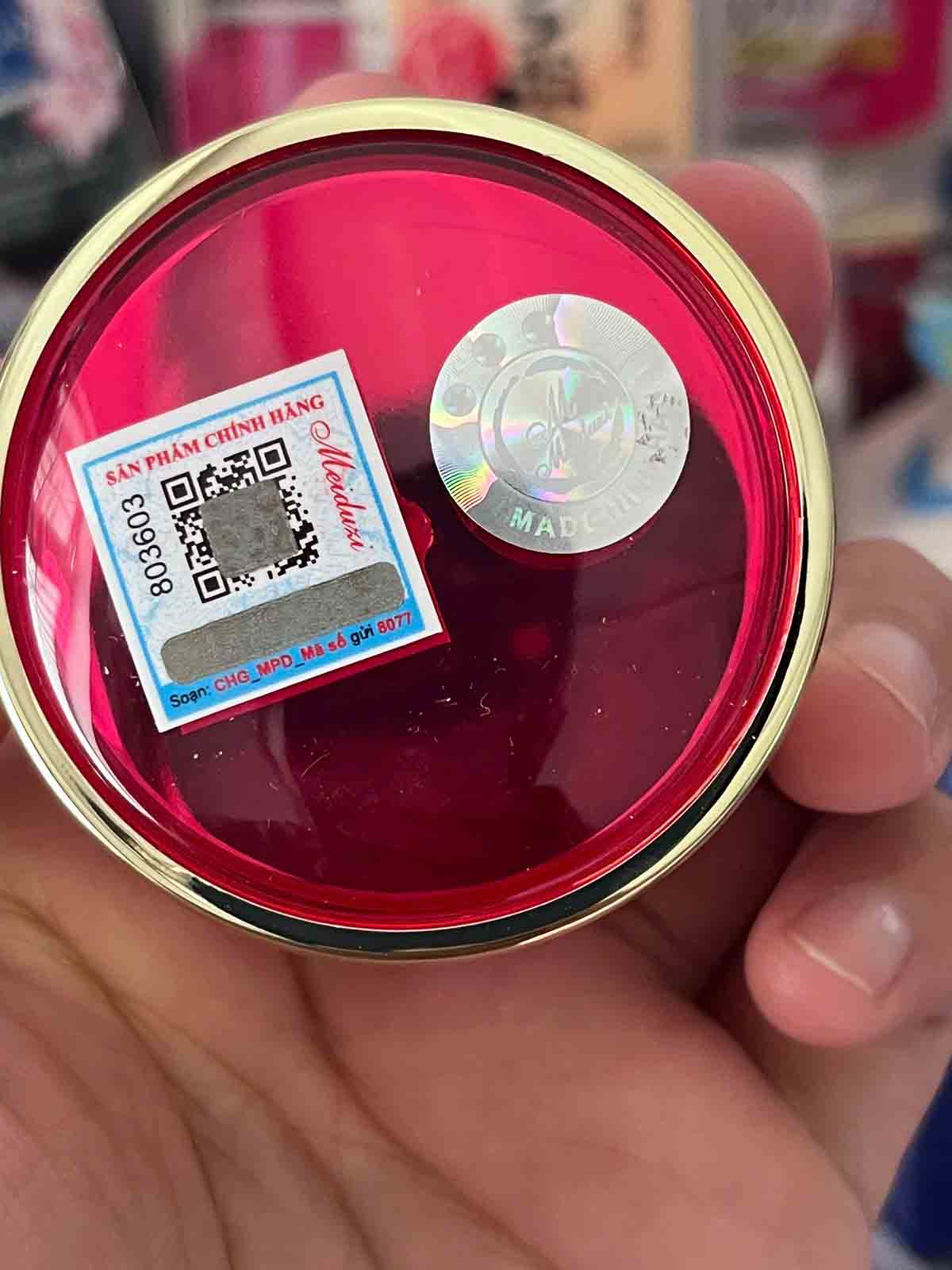 Kem Meiduzi Nhật Bản đỏ