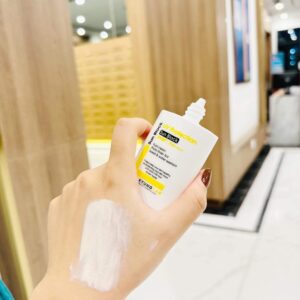 Các câu hỏi thường gặp sau khi sử dụng kem chống nắng KyungLab