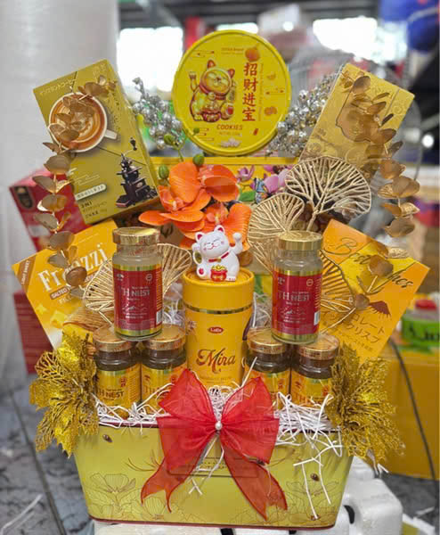 Giỏ quà Tết QTBK69