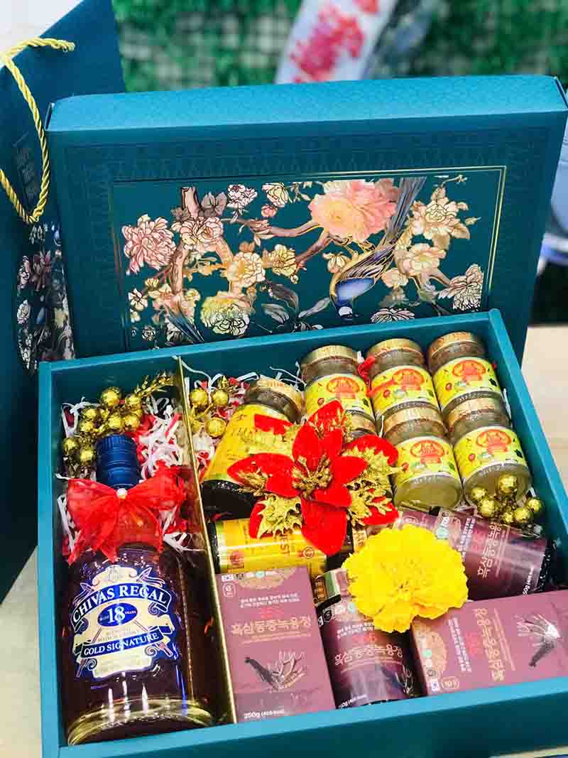 Hộp quà Tết Yến Sào SK03