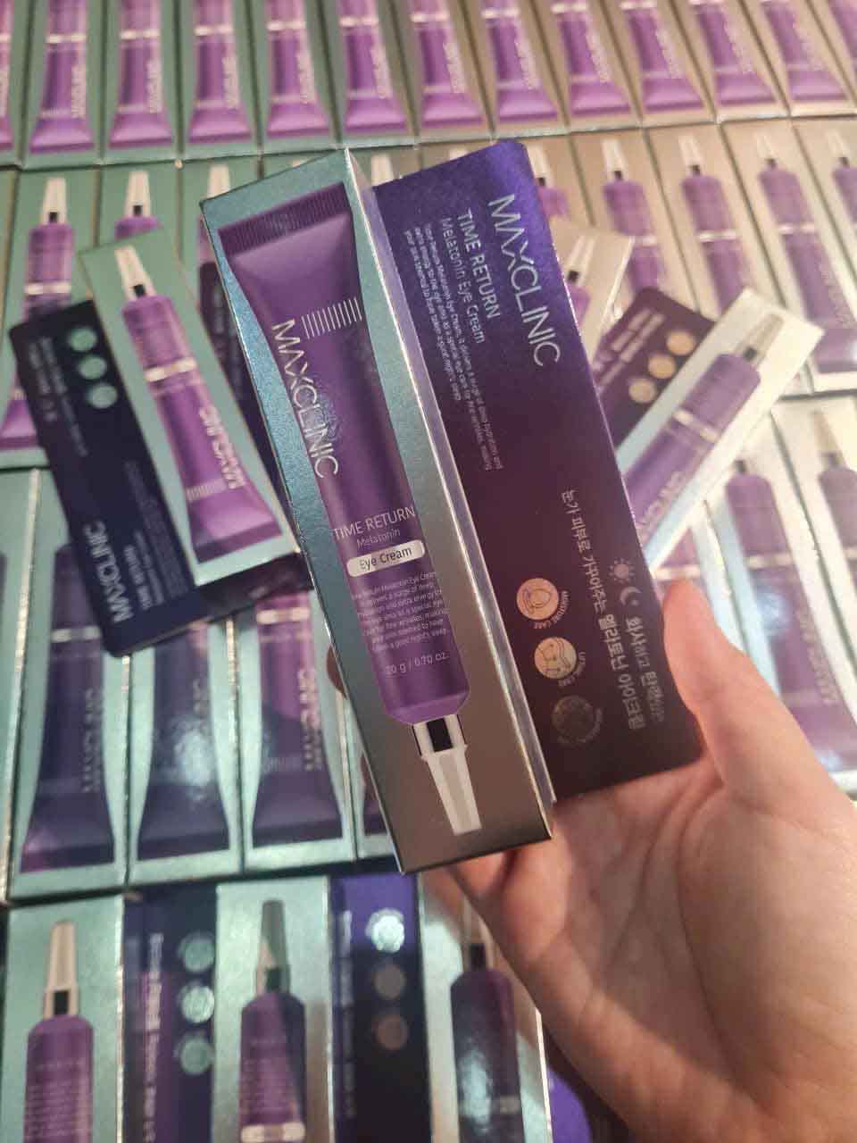 Kem mắt Maxclinic Time Return Melatonin Eye Cream