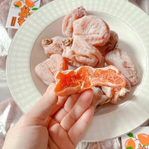 hồng khô treo gió nhật bản