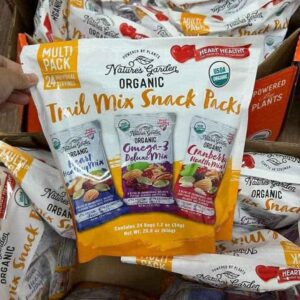 Hạt Nature's Garden Organic Trail Mix Snack Packs 816g
