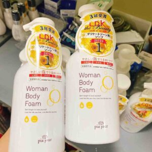 Dung dịch vệ sinh phụ nữ Pia Jour Woman Body Foam