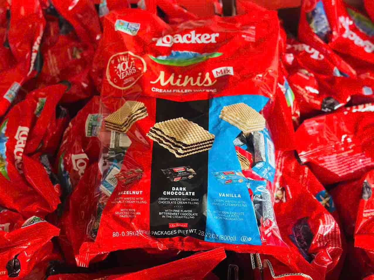 Bánh xốp Loacker Minis Mix Cream Filled Wafers