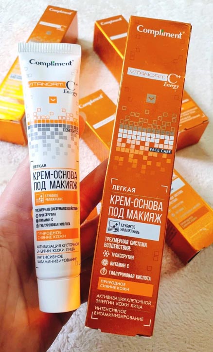 Kem dưỡng ngày Compliment Vitanorm C Energy Antioxidant Day Cream
