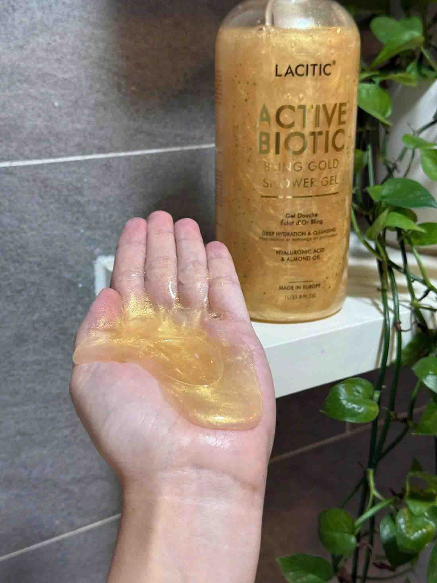 Sữa tắm Lacitic Active Biotic Bling Gold Shower Gel Đức