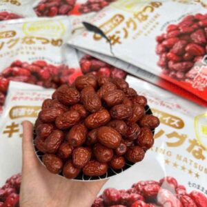 Táo đỏ sấy khô King Natsume có hạt