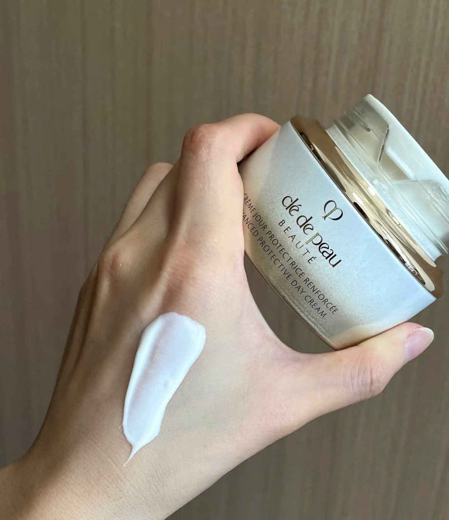 clé de peau beauté intensive fortifying cream