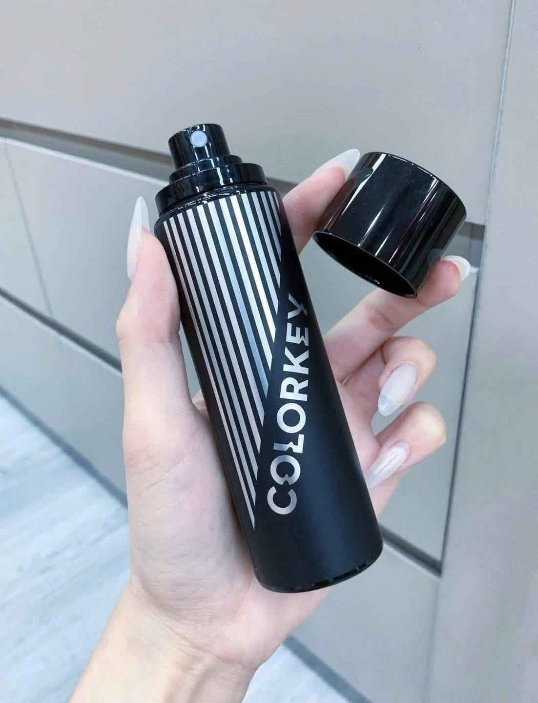 xịt khoá makeup colorkey