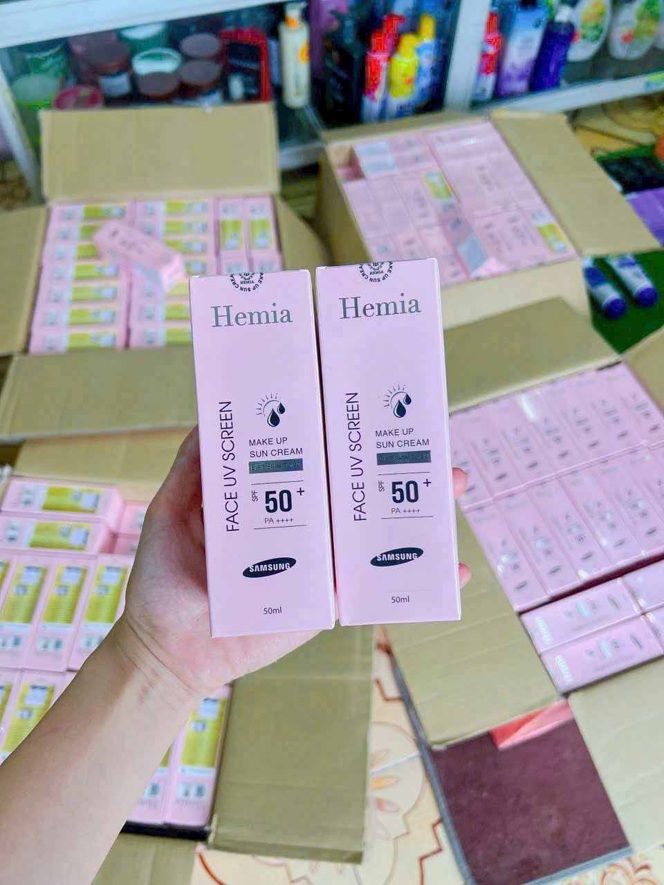 hemia kem chống nắng